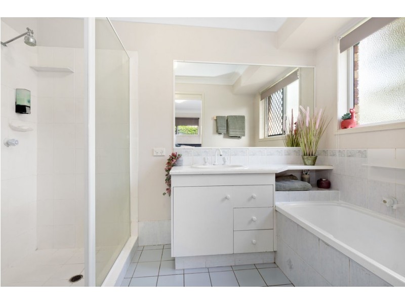 3 Clarence Place, Forest Lake QLD 4078