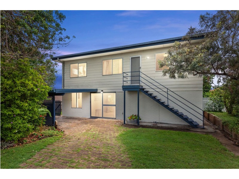 11 Aroona Street, Durack QLD 4077