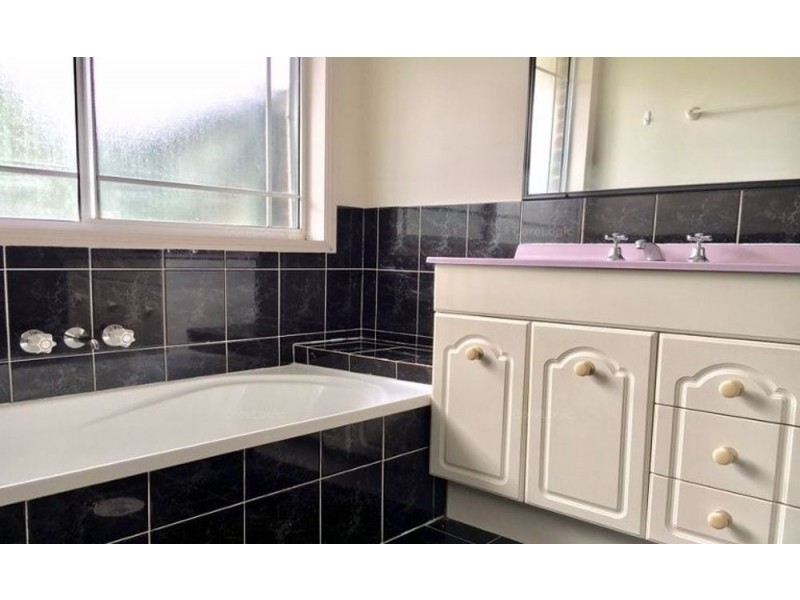 4 Greenway Circuit, Springfield QLD 4300