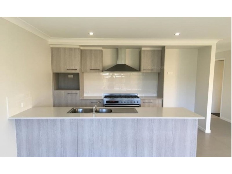 28 Glendale Crescent, Heathwood QLD 4110