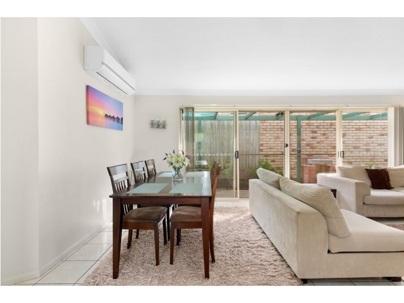 10 Summerhill Pl, Forest Lake QLD 4078