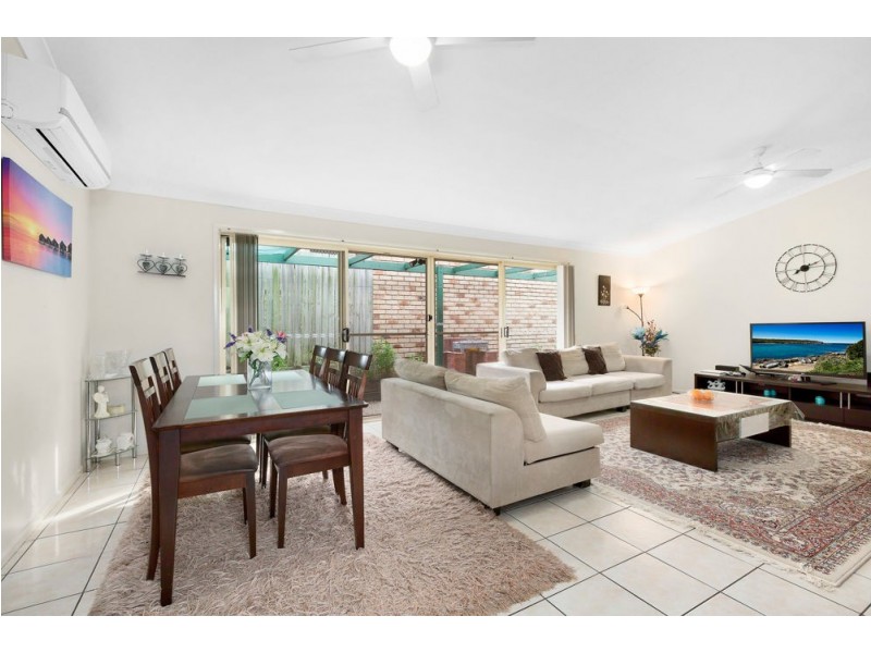 10 Summerhill Pl, Forest Lake QLD 4078