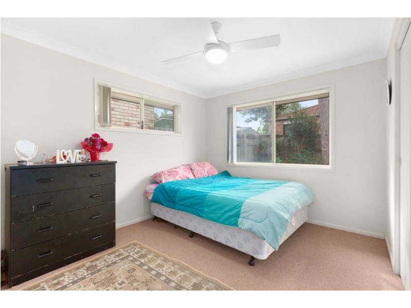 10 Summerhill Pl, Forest Lake QLD 4078