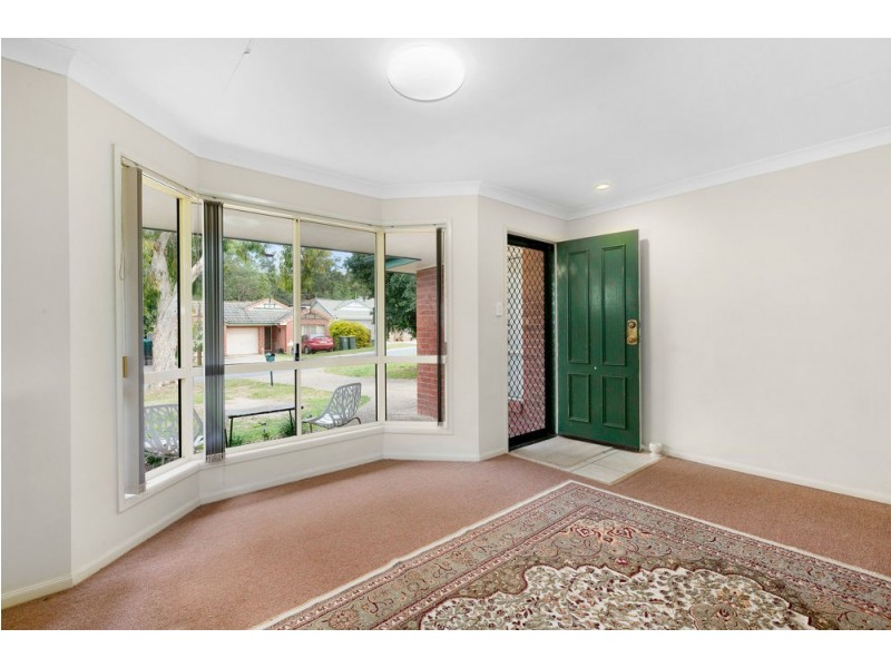 10 Summerhill Pl, Forest Lake QLD 4078