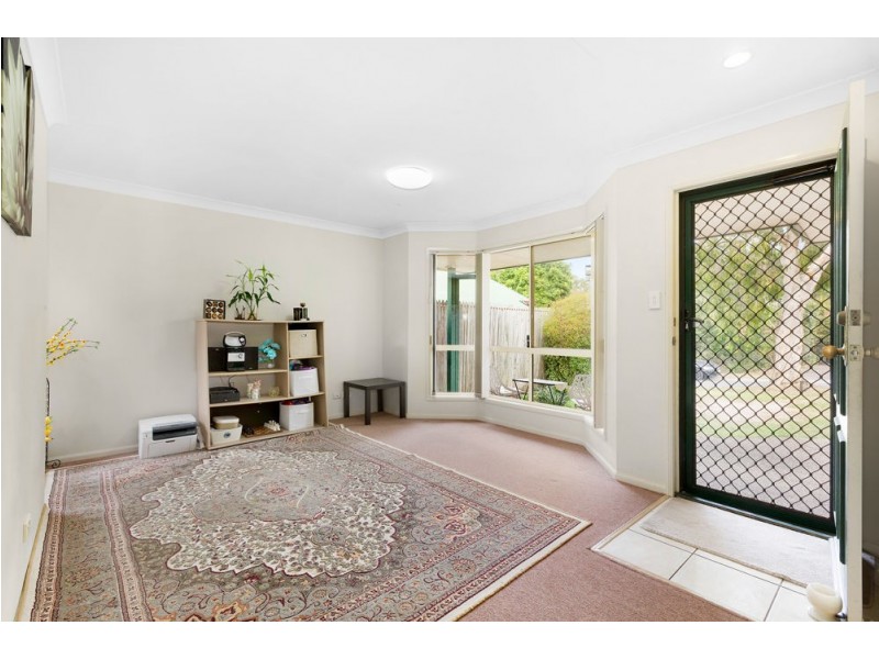 10 Summerhill Pl, Forest Lake QLD 4078