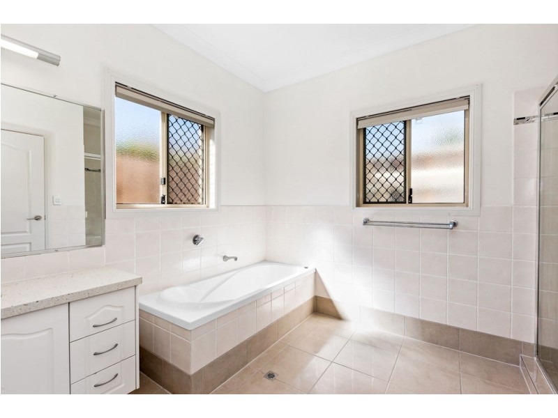 10 Abbey Court, Springfield Lakes QLD 4300