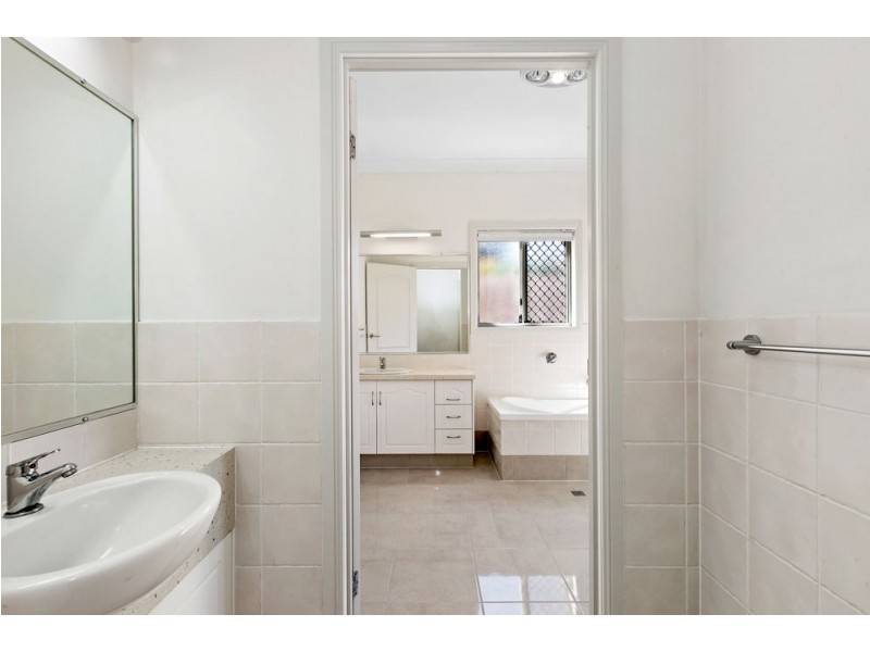 10 Abbey Court, Springfield Lakes QLD 4300