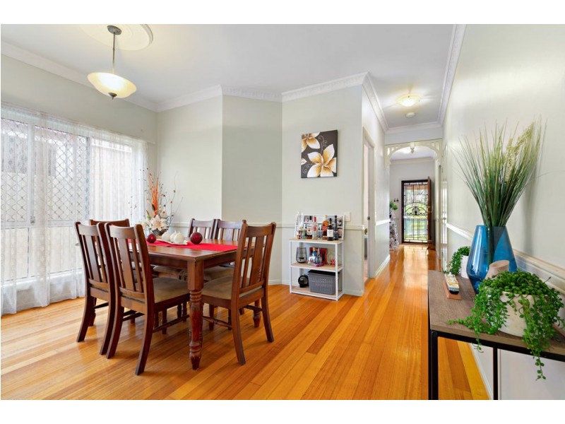 4 Halifax Court, Forest Lake QLD 4078