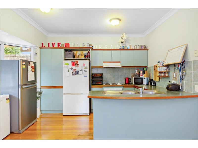 4 Halifax Court, Forest Lake QLD 4078