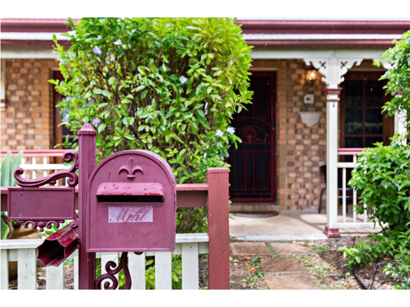 4 Halifax Court, Forest Lake QLD 4078