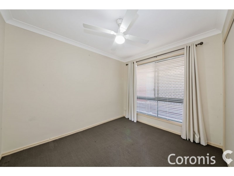 33 Acorn Cct, Forest Lake QLD 4078