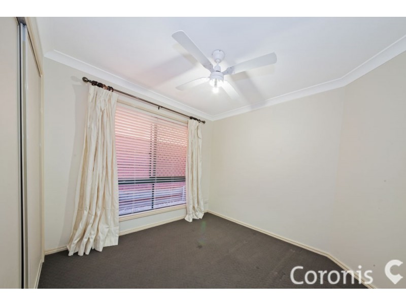 33 Acorn Cct, Forest Lake QLD 4078