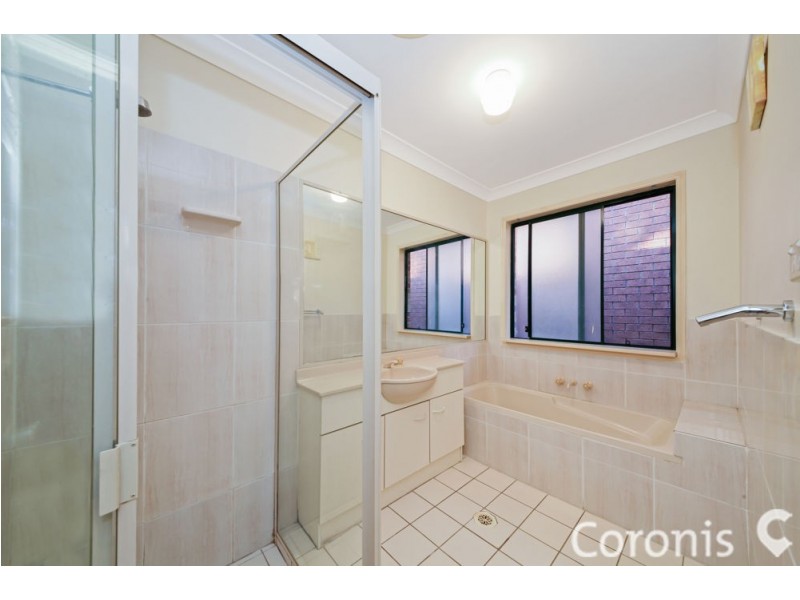 33 Acorn Cct, Forest Lake QLD 4078