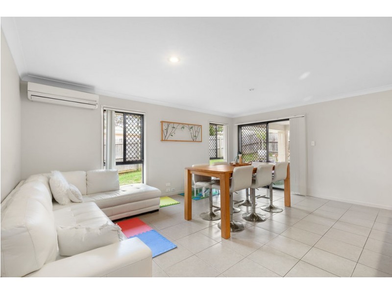 14 Brushwood Circuit, Forest Lake QLD 4078