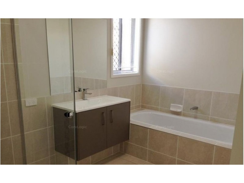 12 Portree Crescent, Heathwood QLD 4110