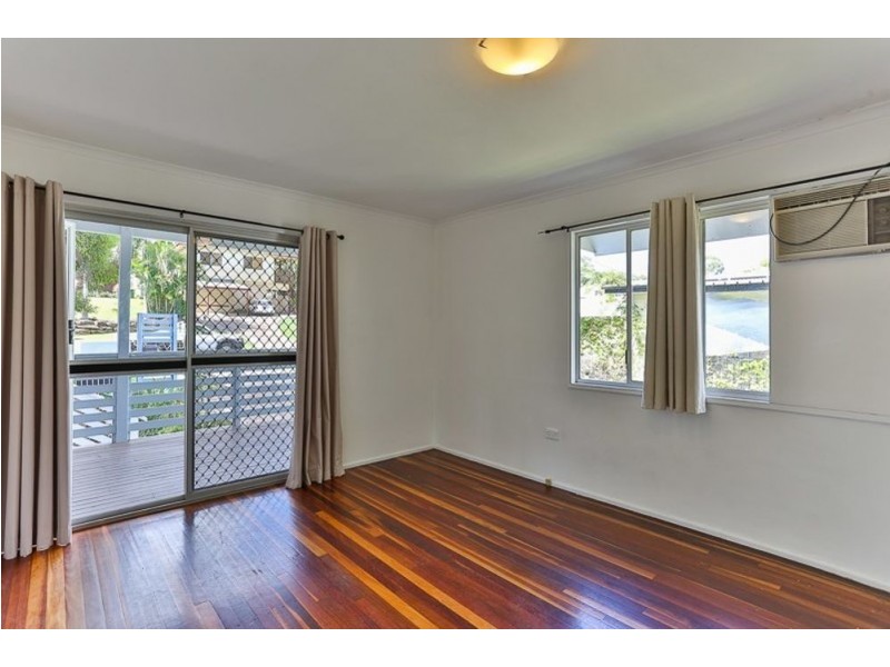 15 Belleglade Avenue, Bundamba QLD 4304