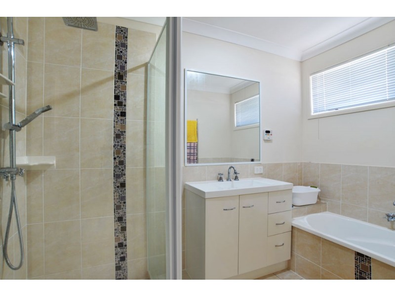 37 Helen Street, North Booval QLD 4304