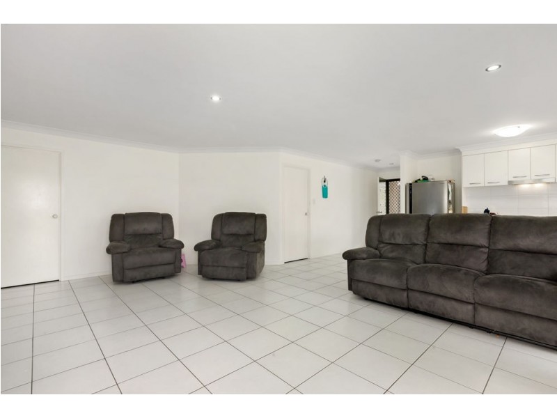 36 Fred Pham Crescent, Doolandella QLD 4077