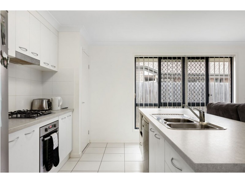 36 Fred Pham Crescent, Doolandella QLD 4077