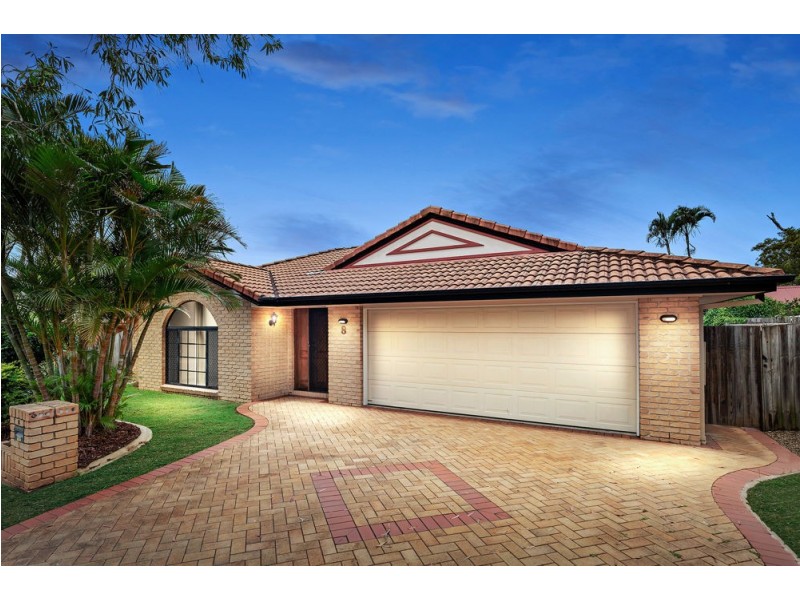 8 Battersea Close, Forest Lake QLD 4078