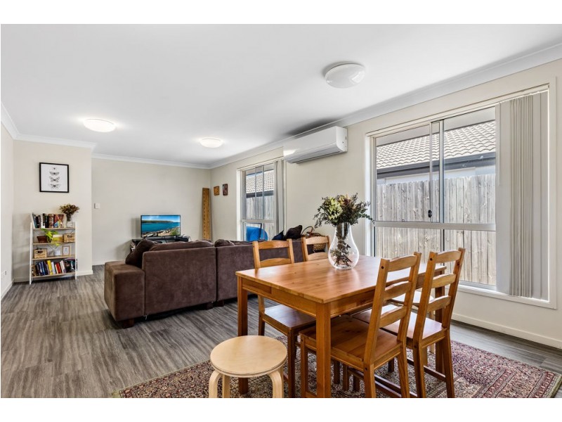 15 Hallvard Crescent, Augustine Heights QLD 4300