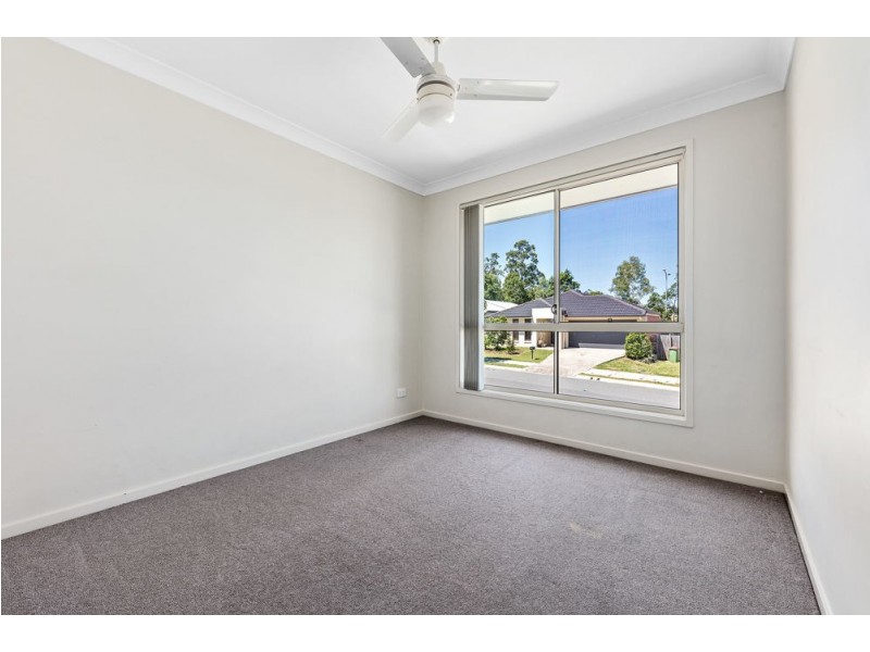 15 Hallvard Crescent, Augustine Heights QLD 4300