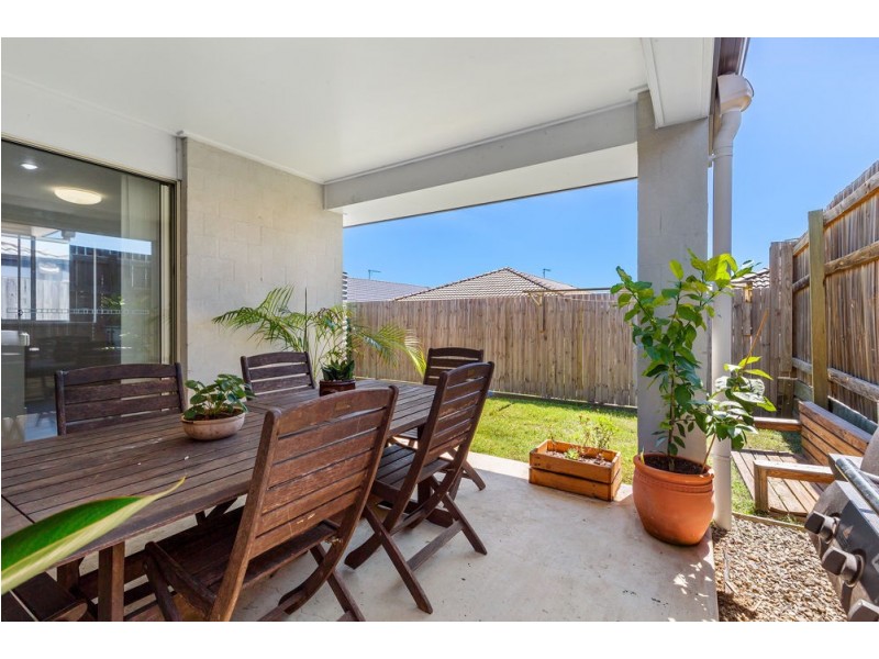 15 Hallvard Crescent, Augustine Heights QLD 4300