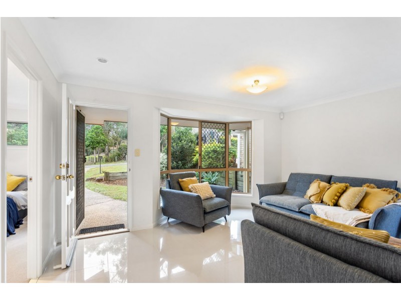 12 Wentworth Close, Forest Lake QLD 4078