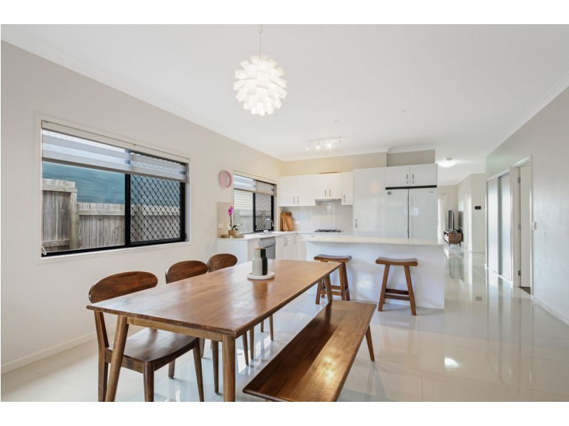 4 Quiet Court, Springfield Lakes QLD 4300