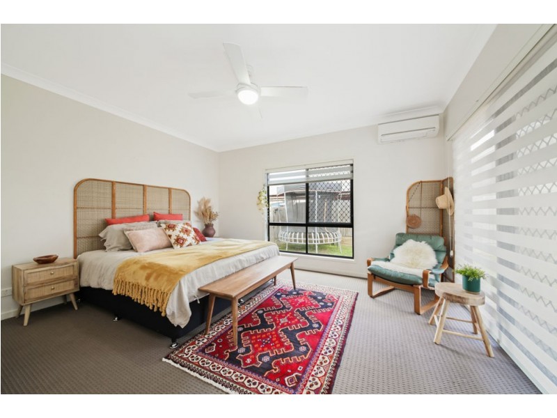 4 Quiet Court, Springfield Lakes QLD 4300