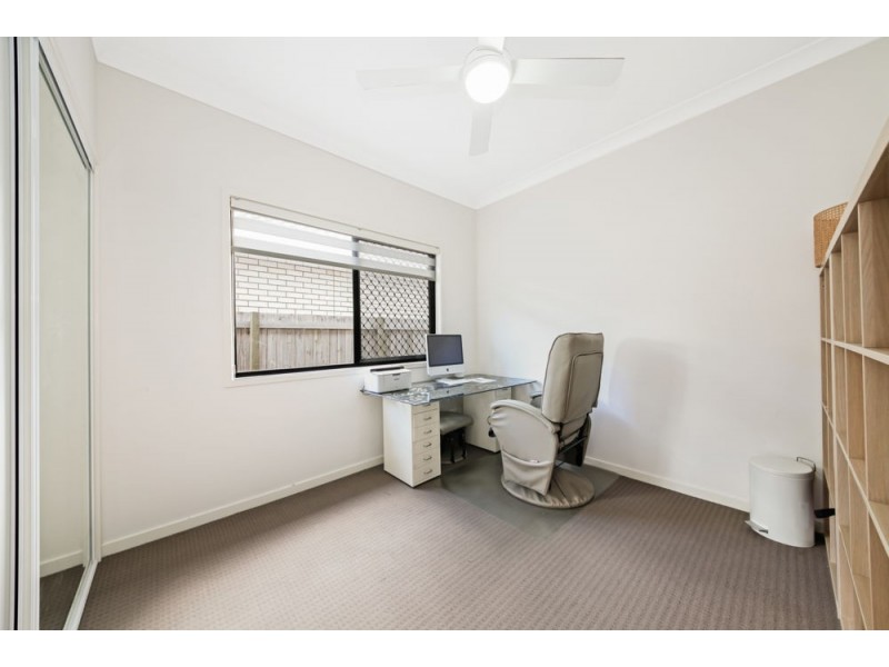 4 Quiet Court, Springfield Lakes QLD 4300