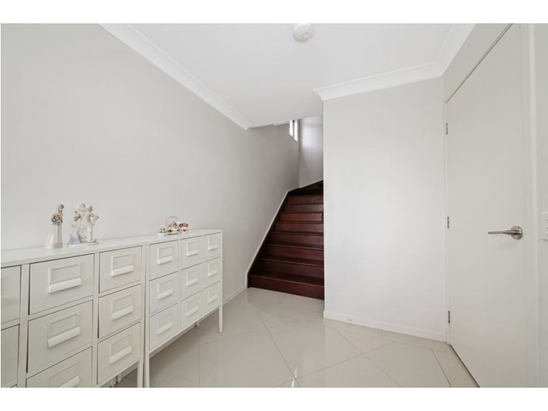 4 Quiet Court, Springfield Lakes QLD 4300