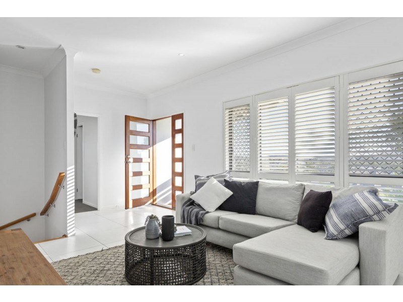 19 Lakeview Place, Springfield Lakes QLD 4300