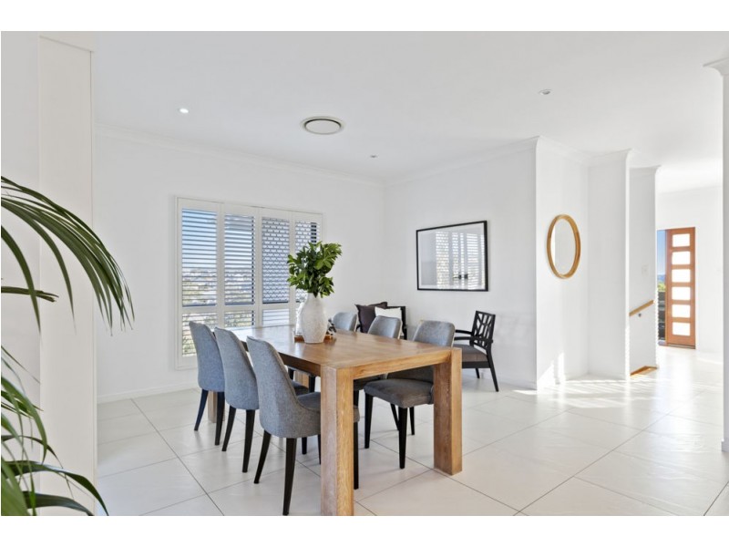 19 Lakeview Place, Springfield Lakes QLD 4300