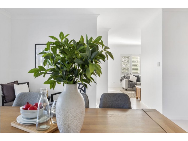 19 Lakeview Place, Springfield Lakes QLD 4300