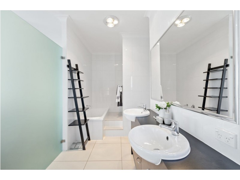 19 Lakeview Place, Springfield Lakes QLD 4300