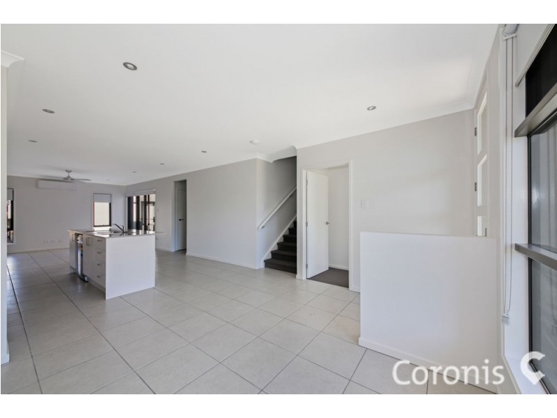 135 Spring Mountain Boulevard, Spring Mountain QLD 4124