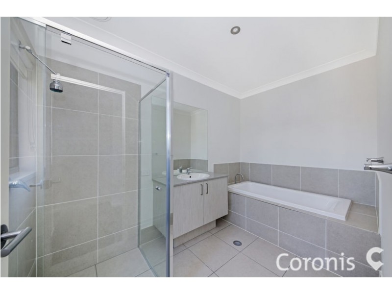 135 Spring Mountain Boulevard, Spring Mountain QLD 4124