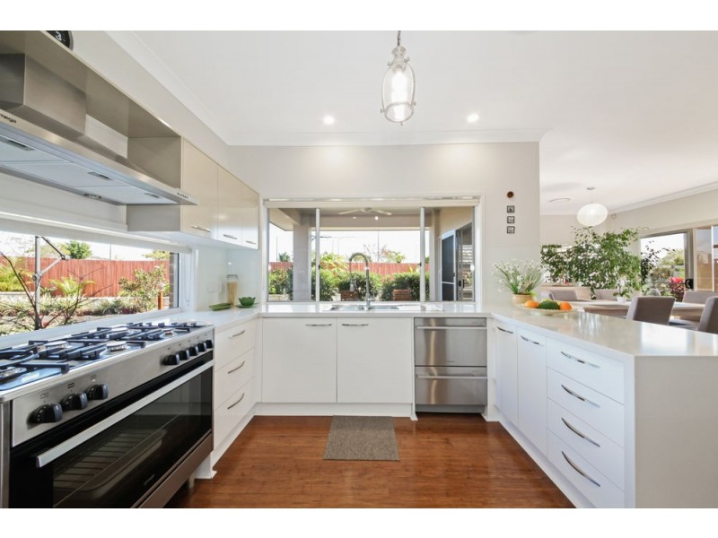 10 Quiet Court, Springfield Lakes QLD 4300