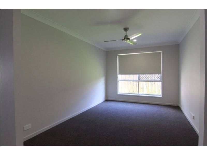 76 Falkland Street, Heathwood QLD 4110