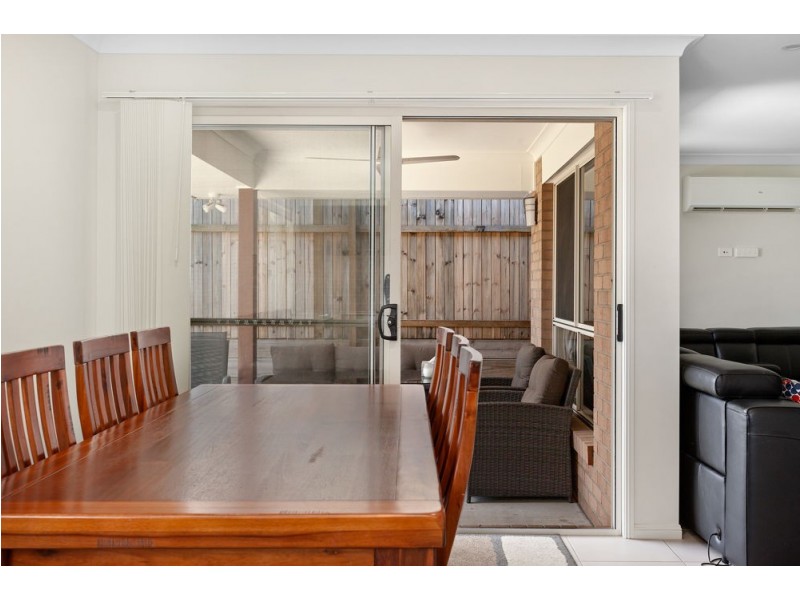 18 Elphinstone St, Doolandella QLD 4077