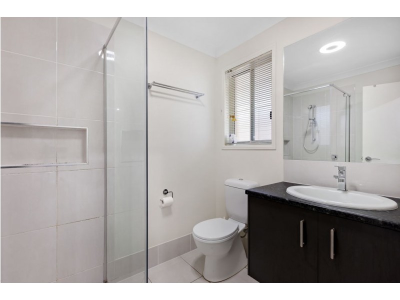 18 Elphinstone St, Doolandella QLD 4077