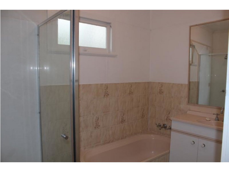 42 Settlement Rd, The Gap QLD 4061