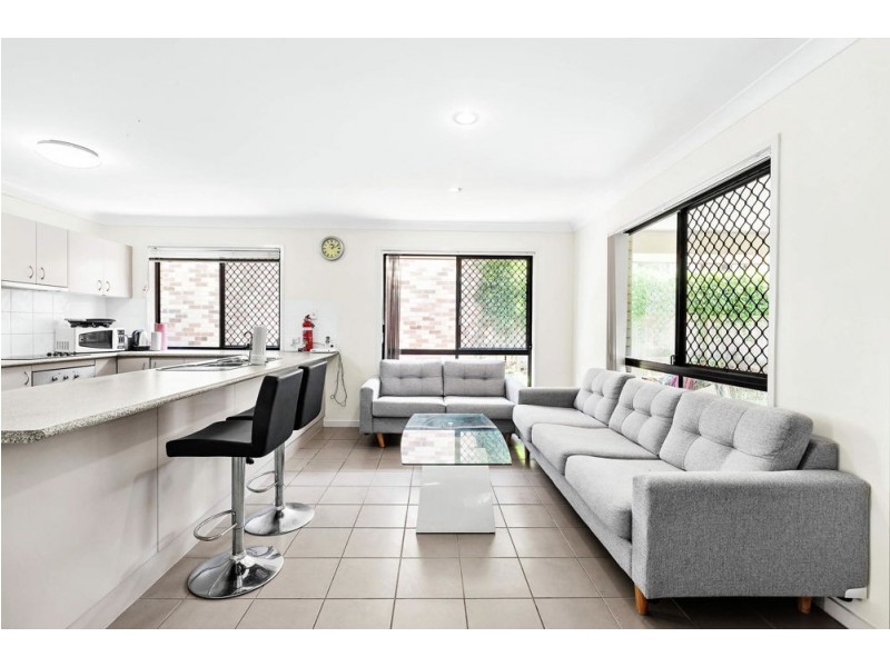 3 Krystelle Close, Oxley QLD 4075