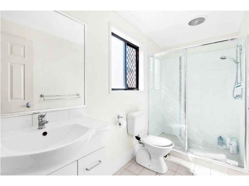 3 Krystelle Close, Oxley QLD 4075