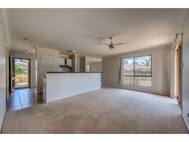 6 Mistletoe Court, Camira QLD 4300