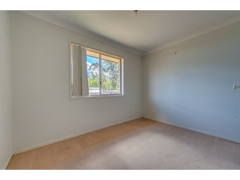 6 Mistletoe Court, Camira QLD 4300