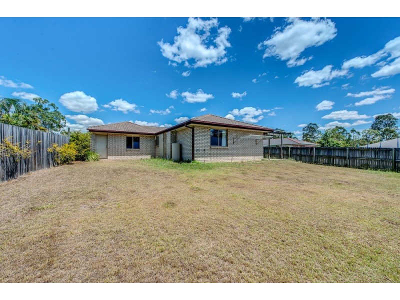 6 Mistletoe Court, Camira QLD 4300