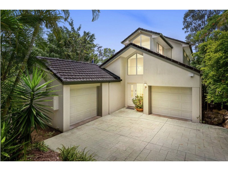 1 Macarthur Court, Mount Ommaney QLD 4074