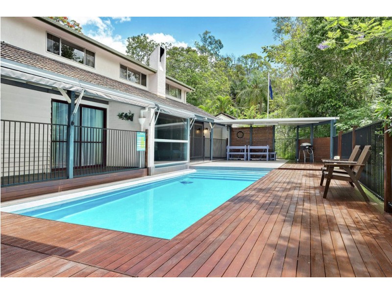 1 Macarthur Court, Mount Ommaney QLD 4074